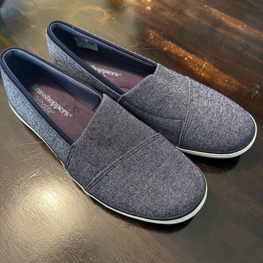 GRASSHOPPERS DENIM ORTHOLITE SLIP ONS SZ 7